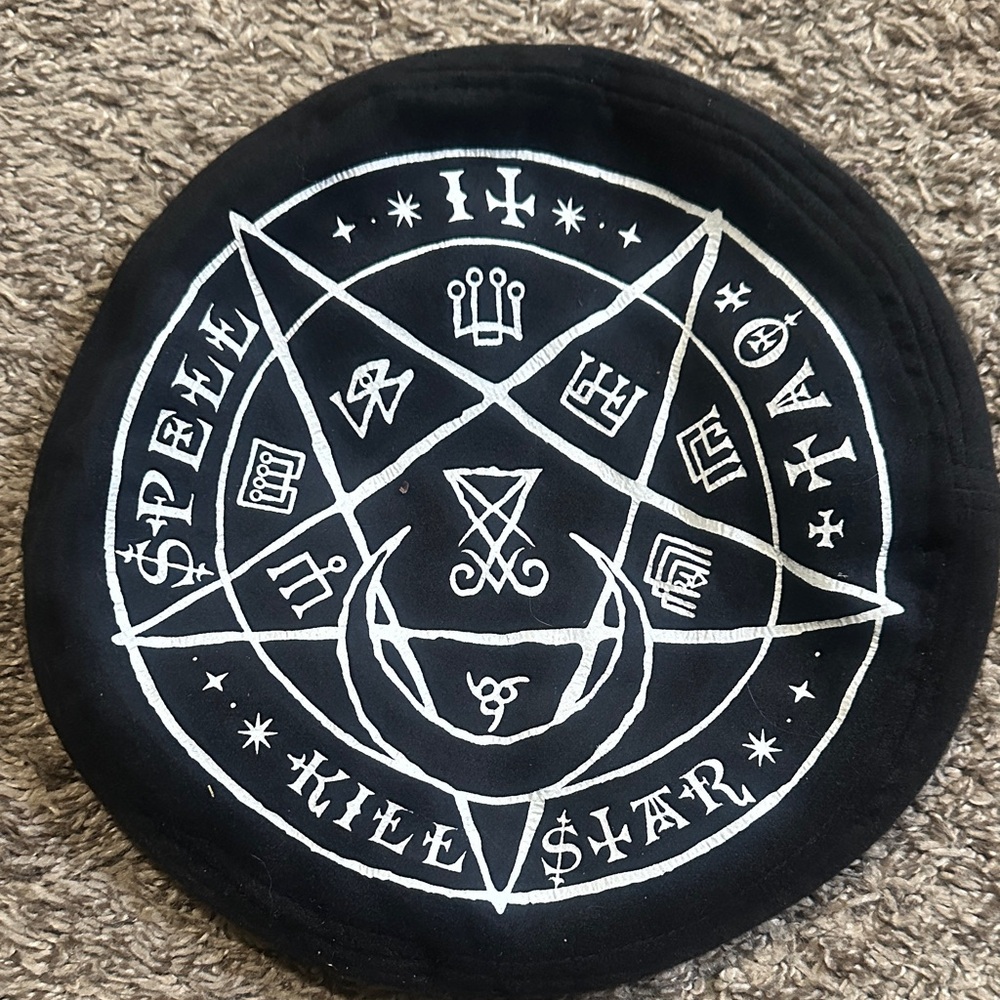 Killstar Spell It Out beret
